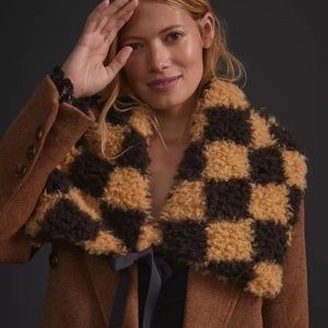 NWT Anthropologie Checkered Sherpa Collar Scarf